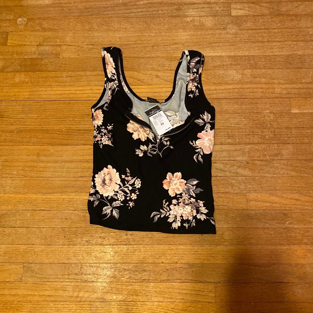 Rue 21 crop top